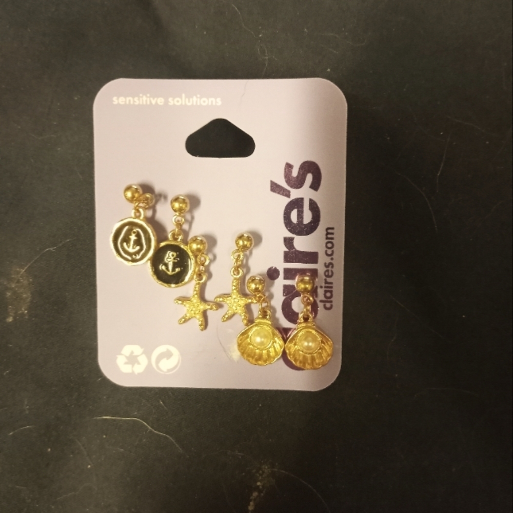 3 pair of earrings